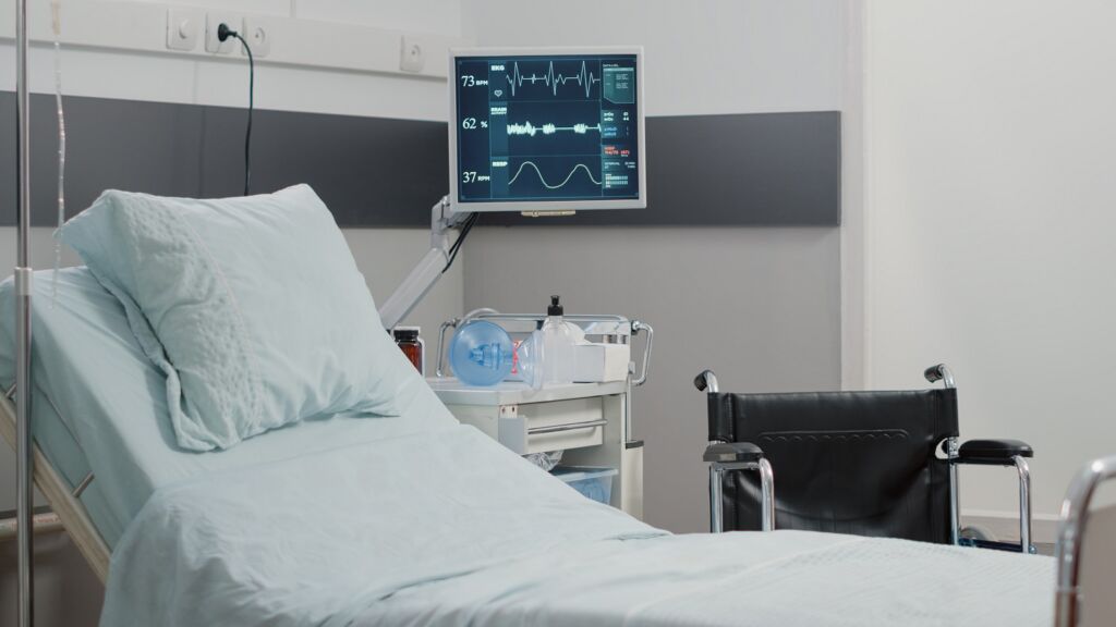 Permiso de 5 días por intervención quirúrgica de familiar sin hospitalización que precise reposo domiciliario